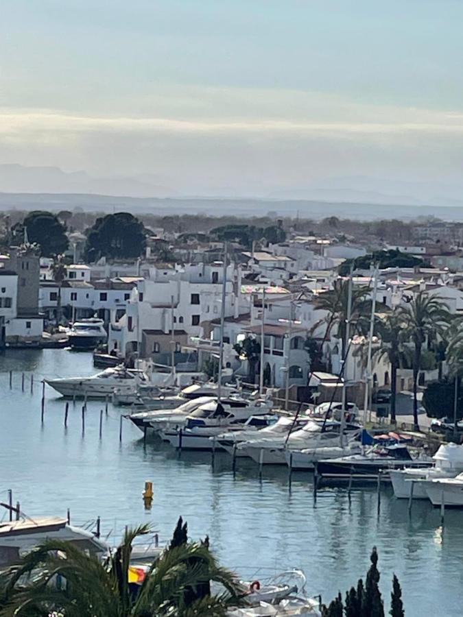 Appartement Magnifique Vue Sur Le Canal Et La Mer D'Empuriabrava Exteriér fotografie