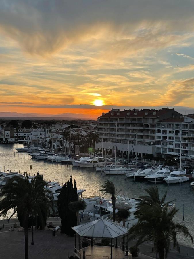 Appartement Magnifique Vue Sur Le Canal Et La Mer D'Empuriabrava Exteriér fotografie